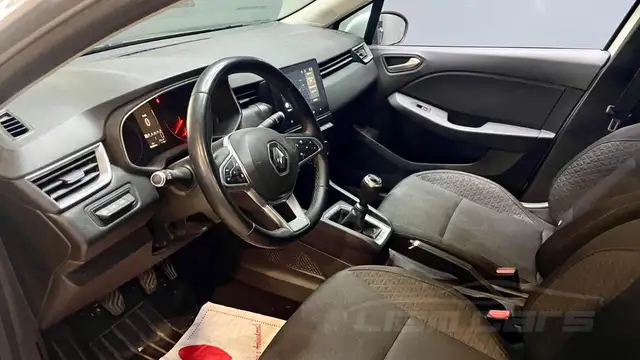 Renault Clio view 7