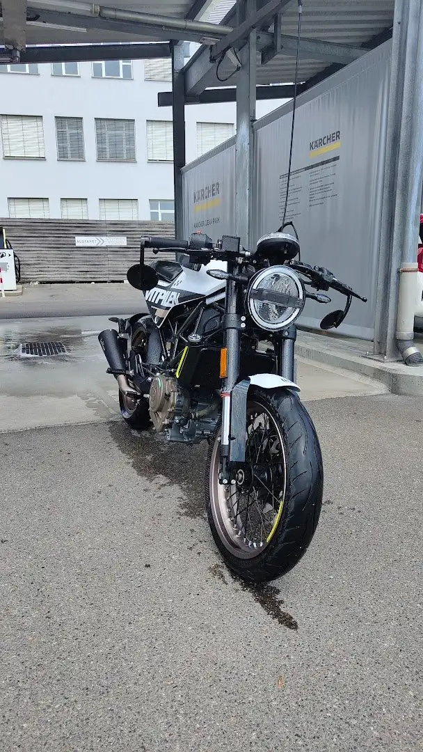 Husqvarna Vitpilen 401 Biały - 2