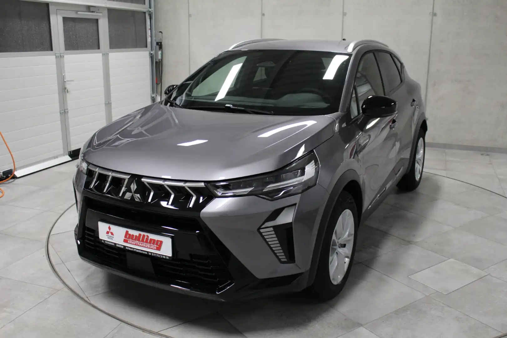 Mitsubishi ASX PLUS 1.3 T-Benziner 6-Gang 140 PS Grau - 2