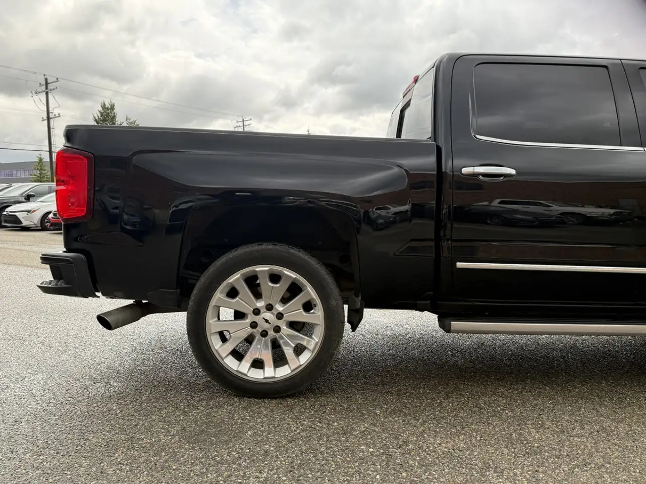 Chevrolet Silverado 1500 photo Chevrolet Silverado 1500