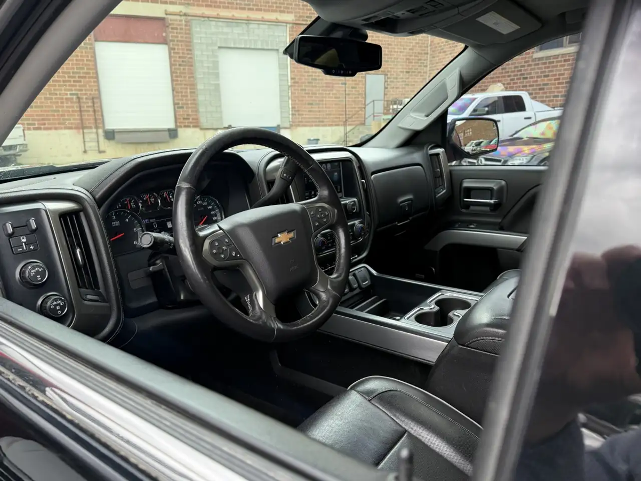 Chevrolet Silverado 1500 photo Chevrolet Silverado 1500
