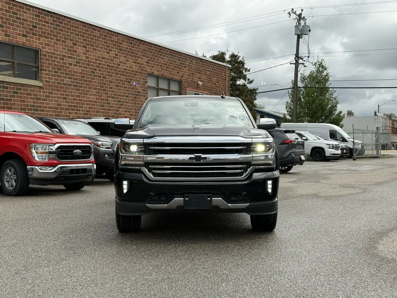 Chevrolet Silverado 1500 photo Chevrolet Silverado 1500