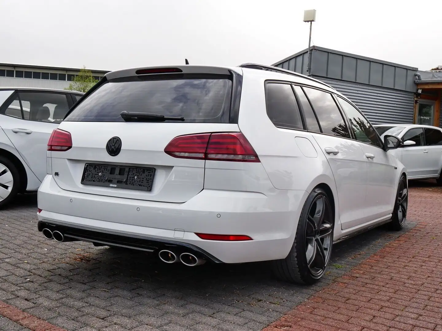 Volkswagen Golf Variant Golf VII Variant 2.0 TSI R LED Carplay Klima DSG Weiß - 2