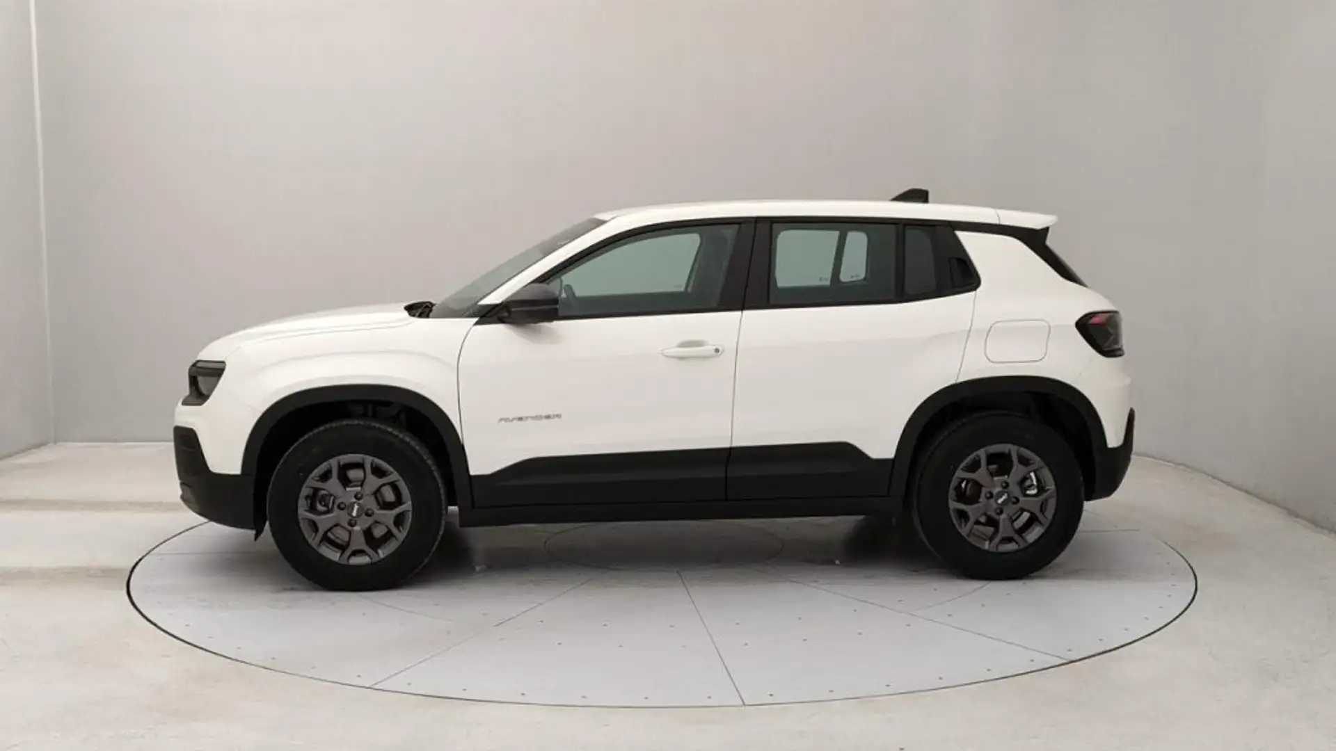 Jeep Avenger 1.2 t. e-hybr.mhev Longitude fwd 110cv edct6 Bianco - 2