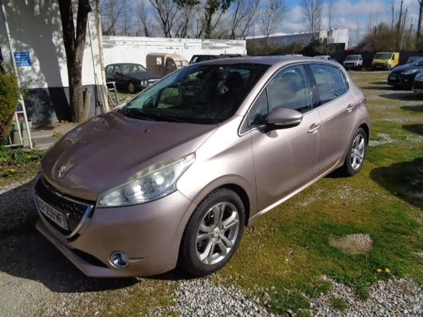 Peugeot 208 1.4 HDI FAP ALLURE 5P - 1