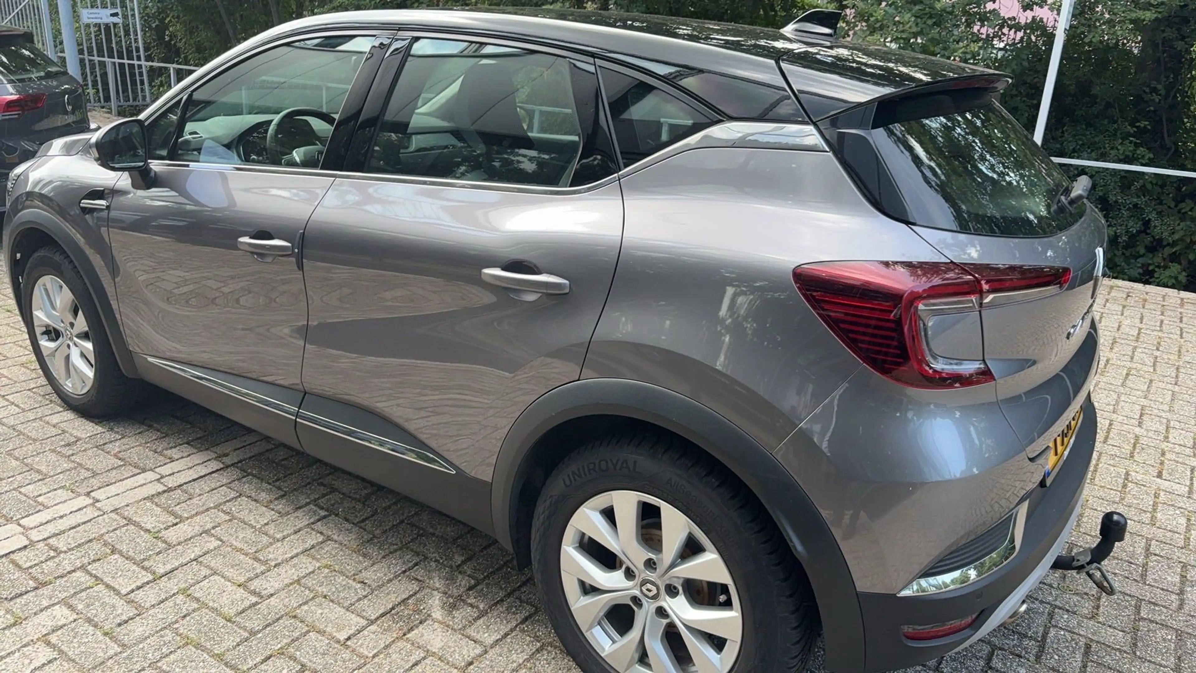 Renault Captur 1.3 TCe 140 Intens — photo 13