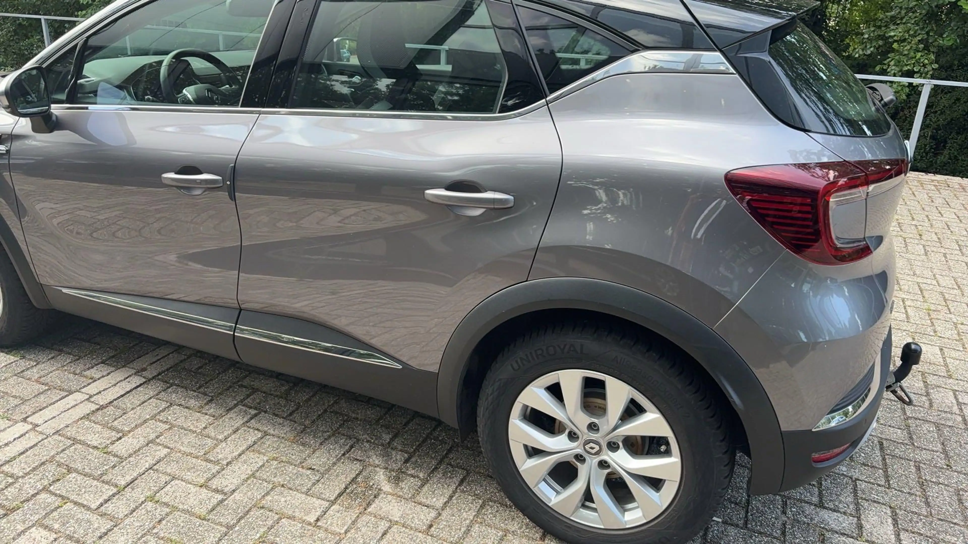 Renault Captur 1.3 TCe 140 Intens — photo 14
