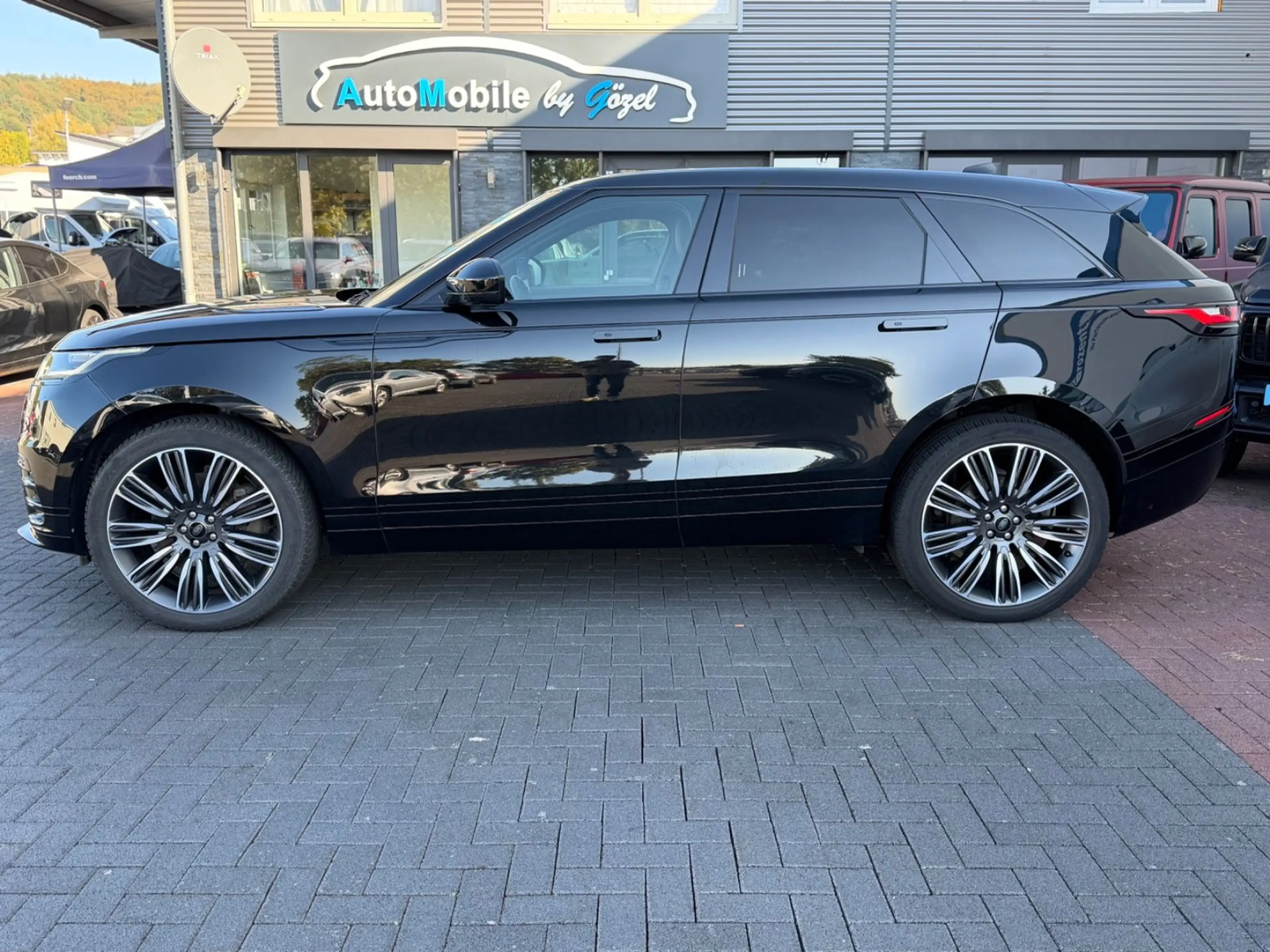 Land Rover Range Rover Velar R-Dynamic SE *2. Hand *Pano — photo 2