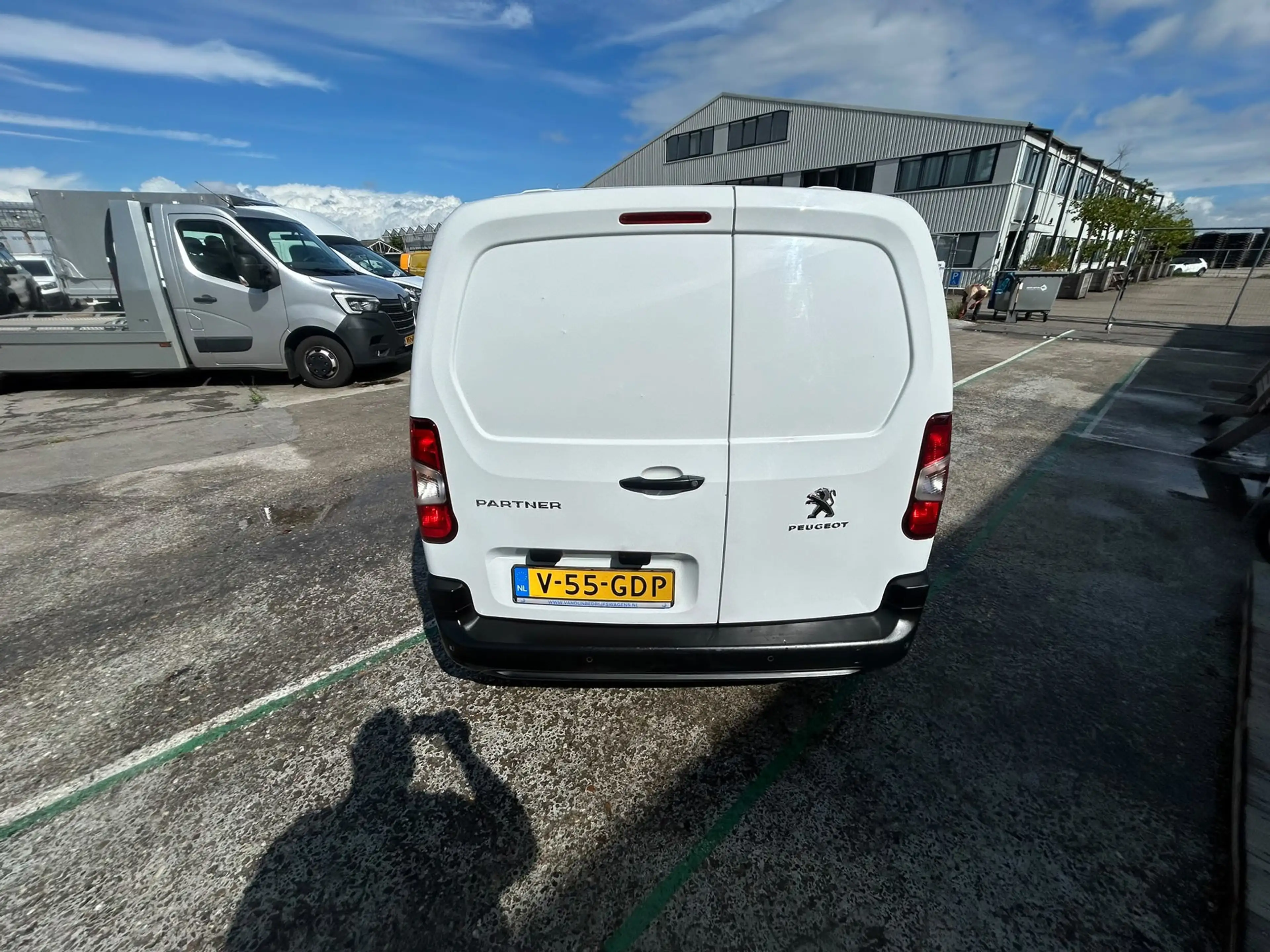 Peugeot Partner 1.5 BlueHDI Asphalt 3 personen — photo 13
