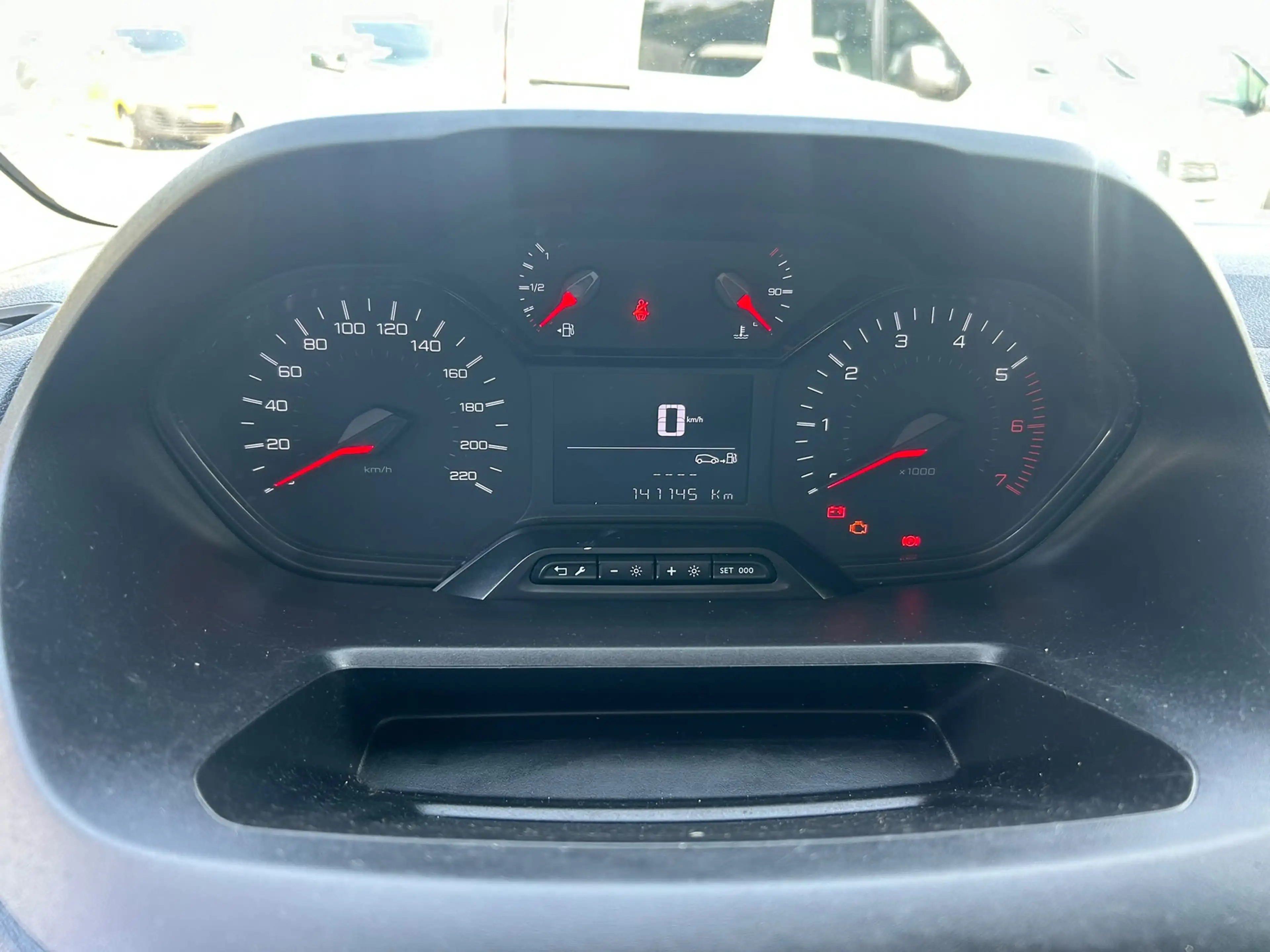 Peugeot Partner 1.5 BlueHDI Asphalt 3 personen — photo 6