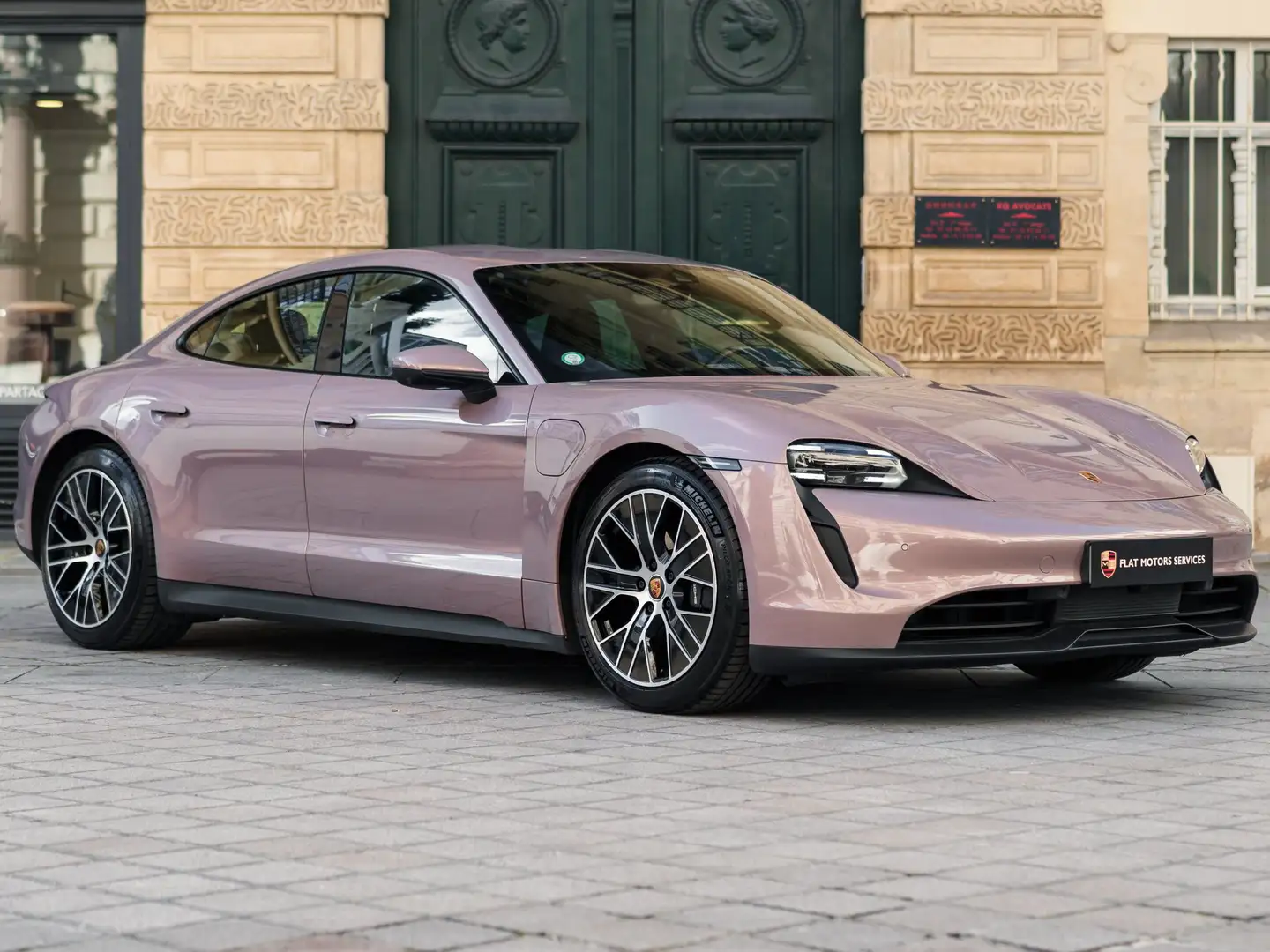 Porsche Taycan 476 ch avec batterie performance plus Mauve - 2