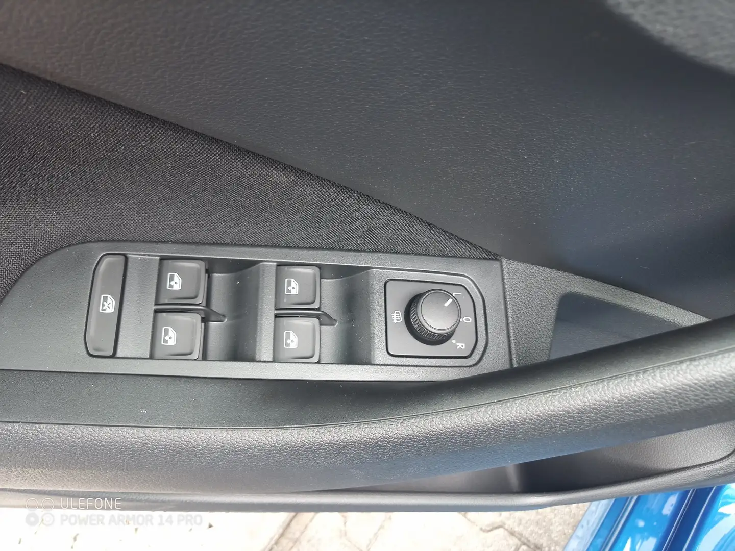 Skoda Kamiq 1.0 TSI 70 kW Edition 130 5J G 100.000 km Bleu - 2