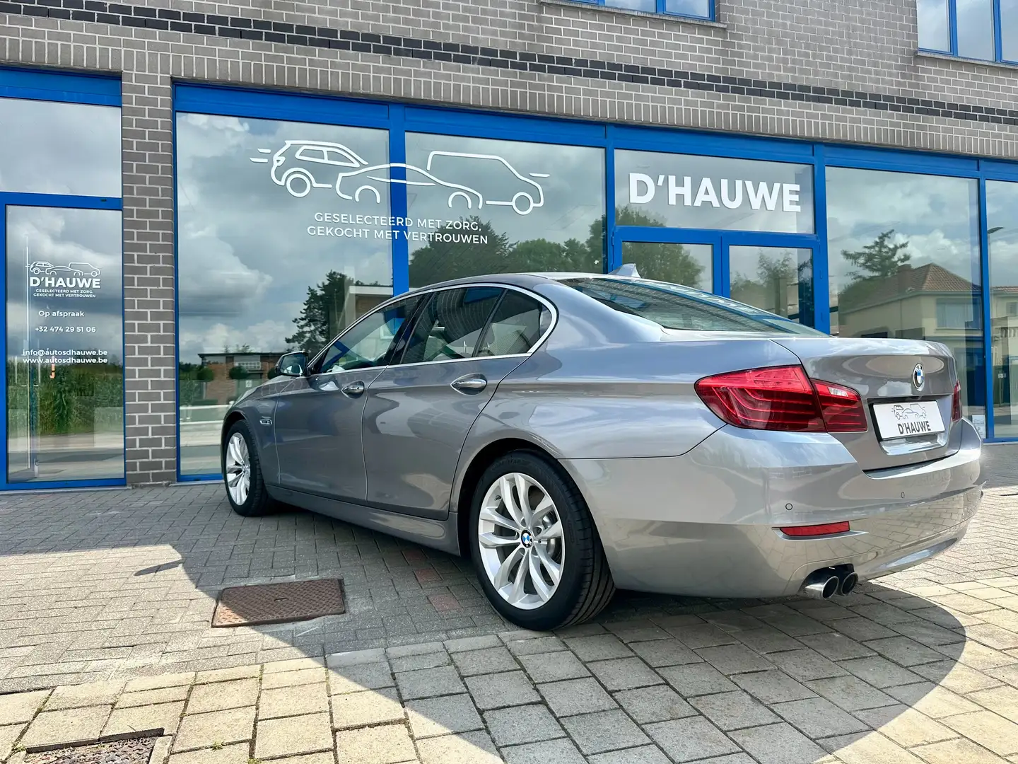 BMW 520 520d *Navigatie pro*trekhaak*adap. koplampen*cam* Gris - 2