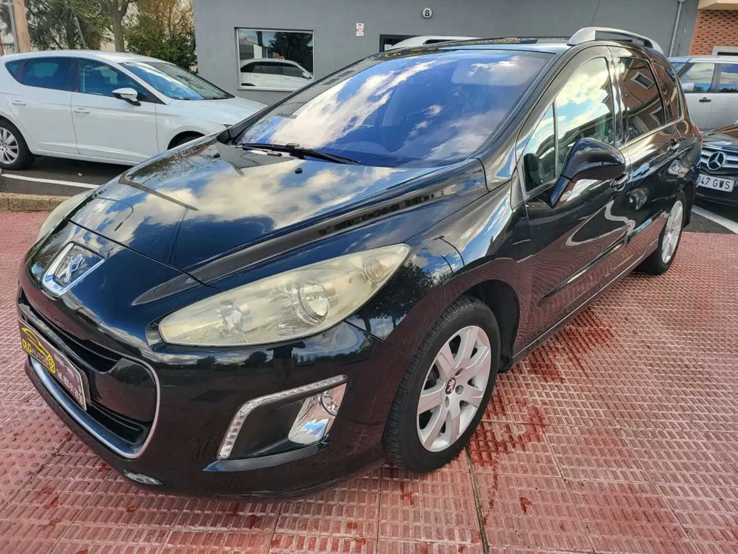Peugeot 308 SW 1.6 VTi Confort Negru - 1