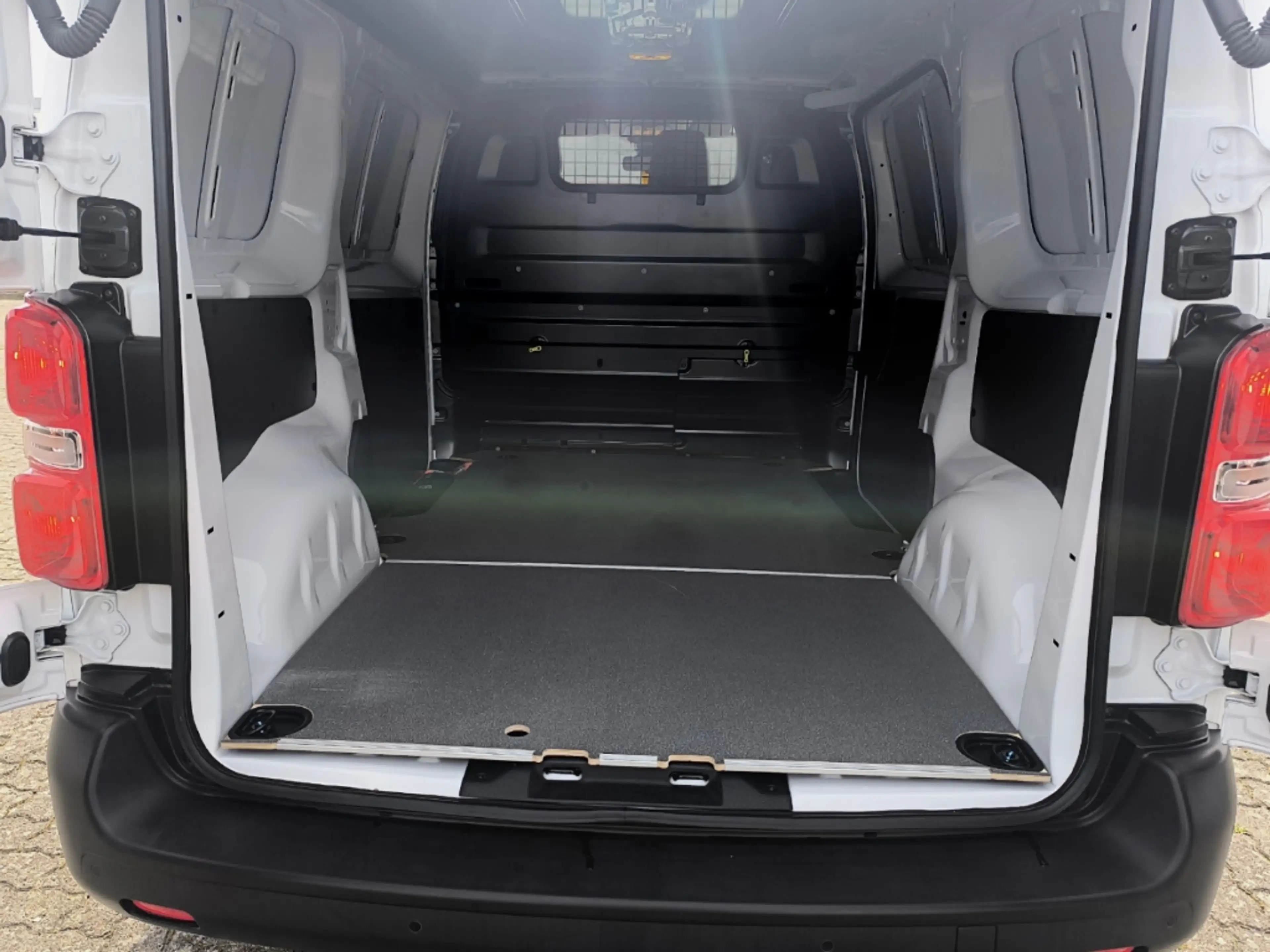 Toyota Proace L1 Kasten Meister Navi Apple CarPlay Android Aut - — photo 8