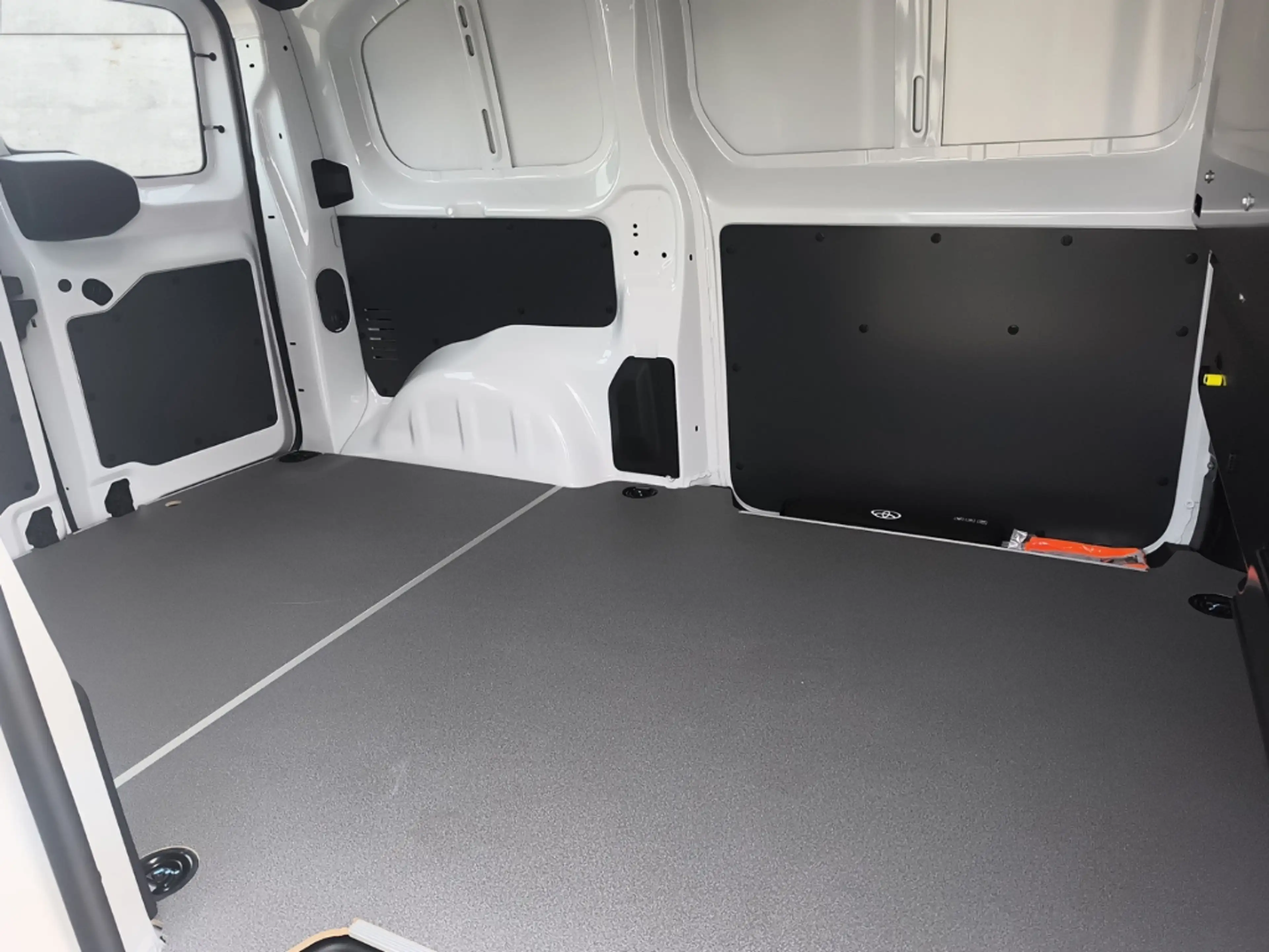 Toyota Proace L1 Kasten Meister Navi Apple CarPlay Android Aut - — photo 9