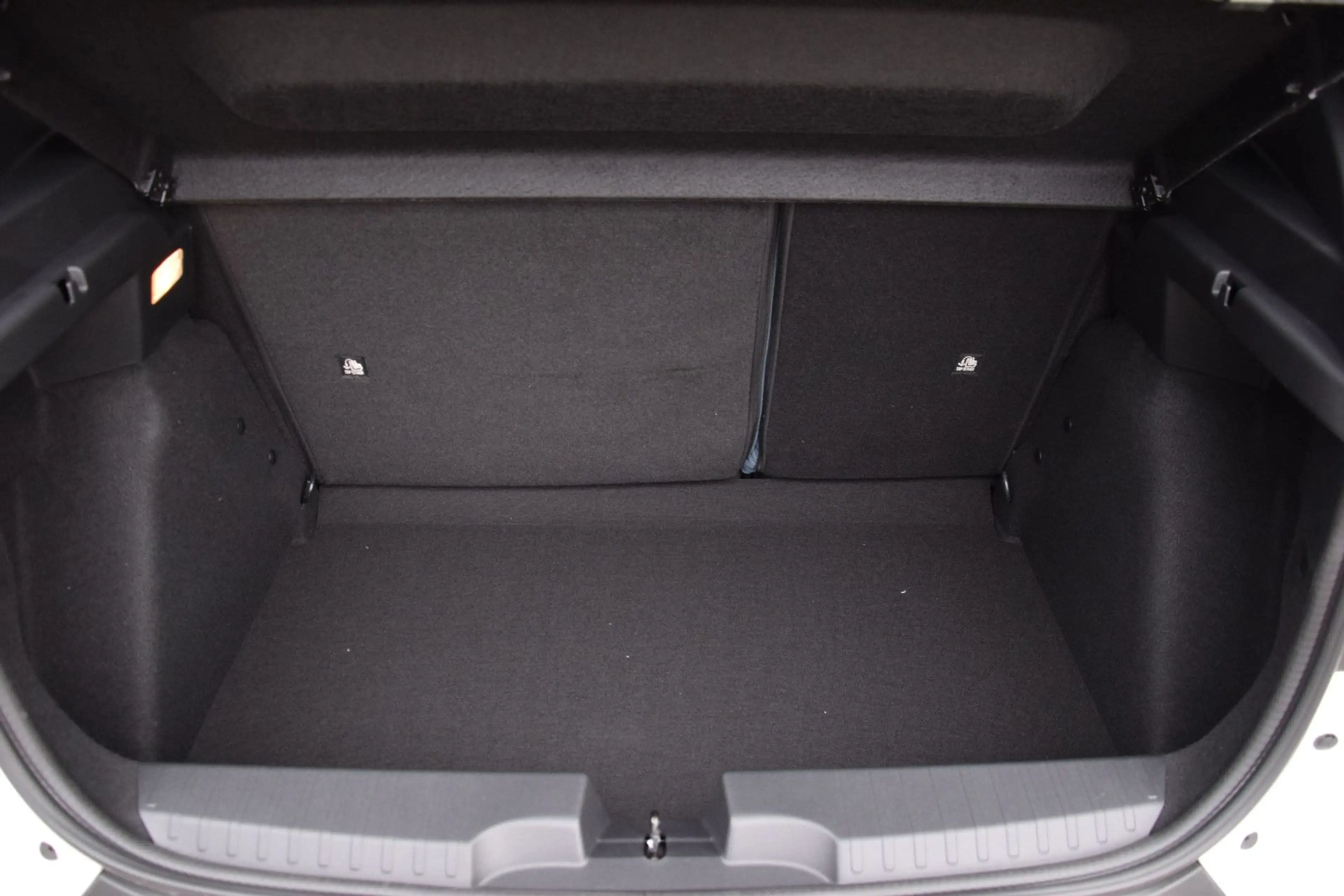 Fiat Grande Panda 1.2 LA PRIMA NAV SHZ KAM TEMP AHK — photo 9