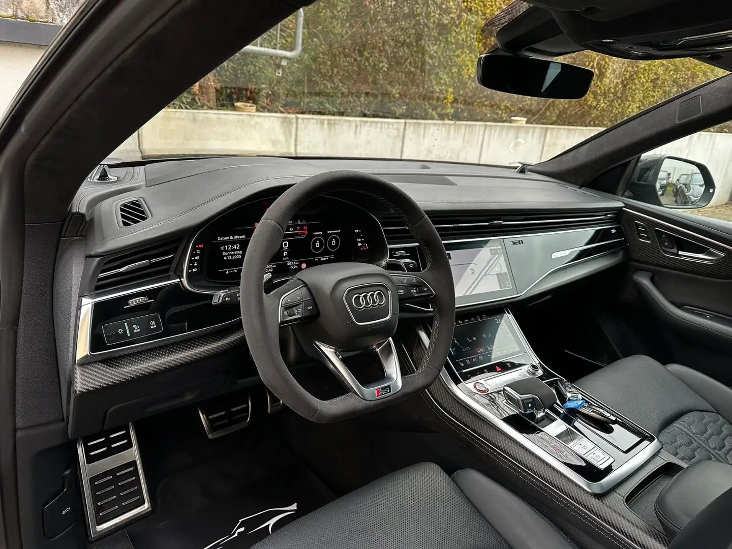 Audi RS Q8 4.0 TFSI quattro B&O Adv*TV*Massage*Carbon Grijs - 2