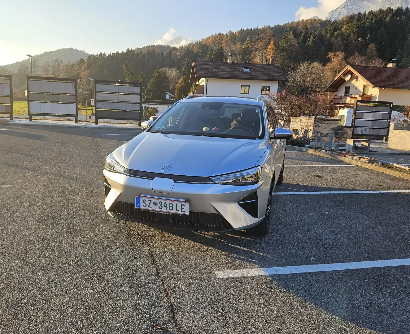 MG MG5 EV Luxury 61,1 kWh Maximal Reichweite - 1