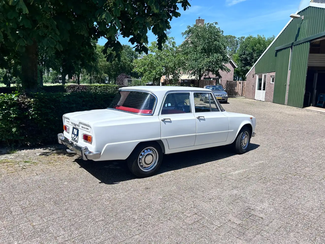 Alfa Romeo Giulia 1300 Super, foto 12