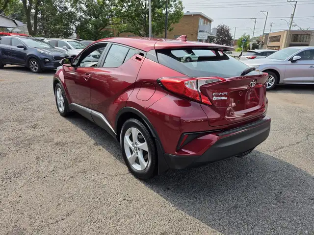 Toyota C-HR 2018 — photo 5