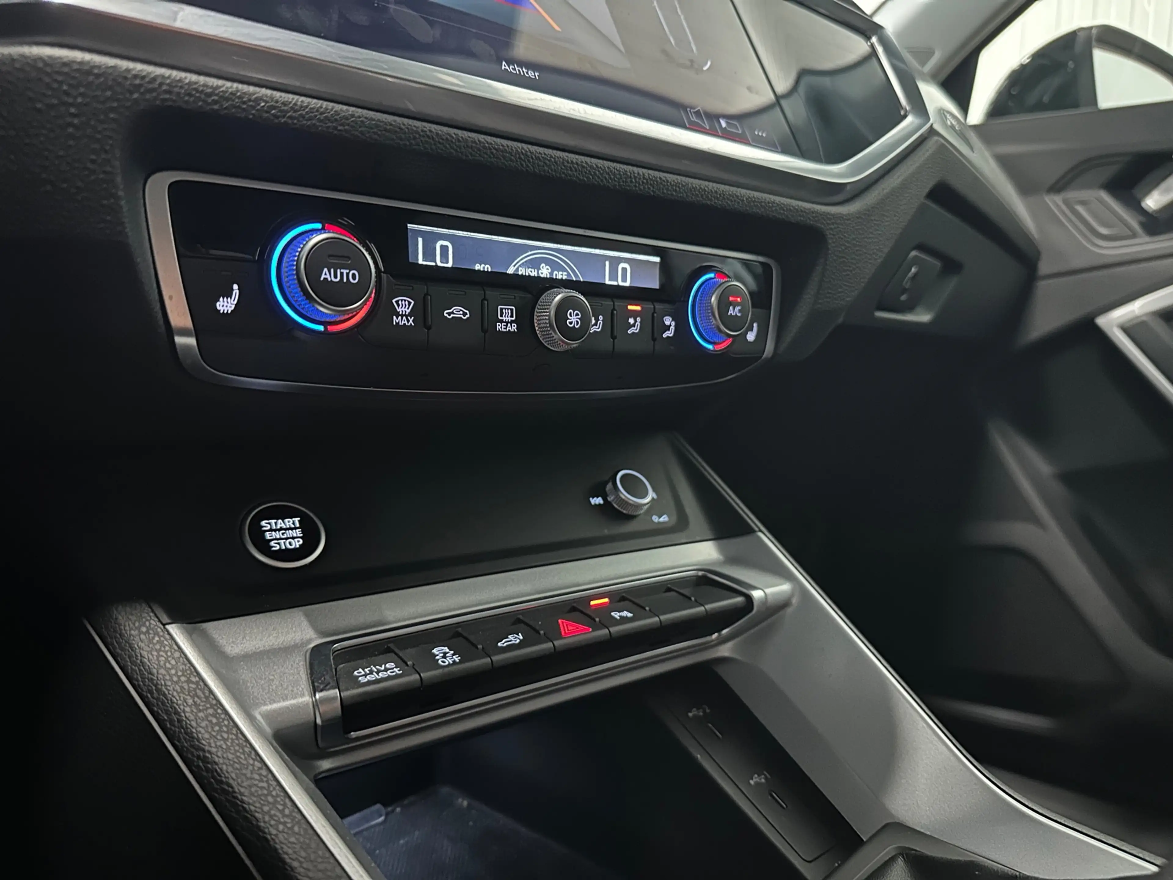 Audi Q3 Sportback 45 TFSI e S Edition | PANO | KEYLESS | B — photo 14