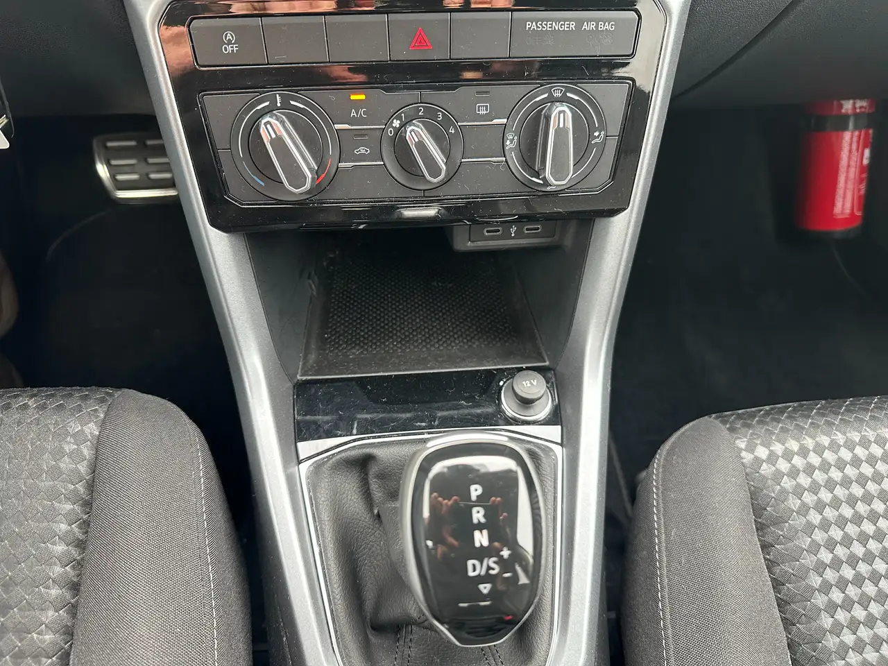 Volkswagen T-Cross 1.0 TSI "Active" DSG AUTOMAAT, Carplay-Android / Camera 13