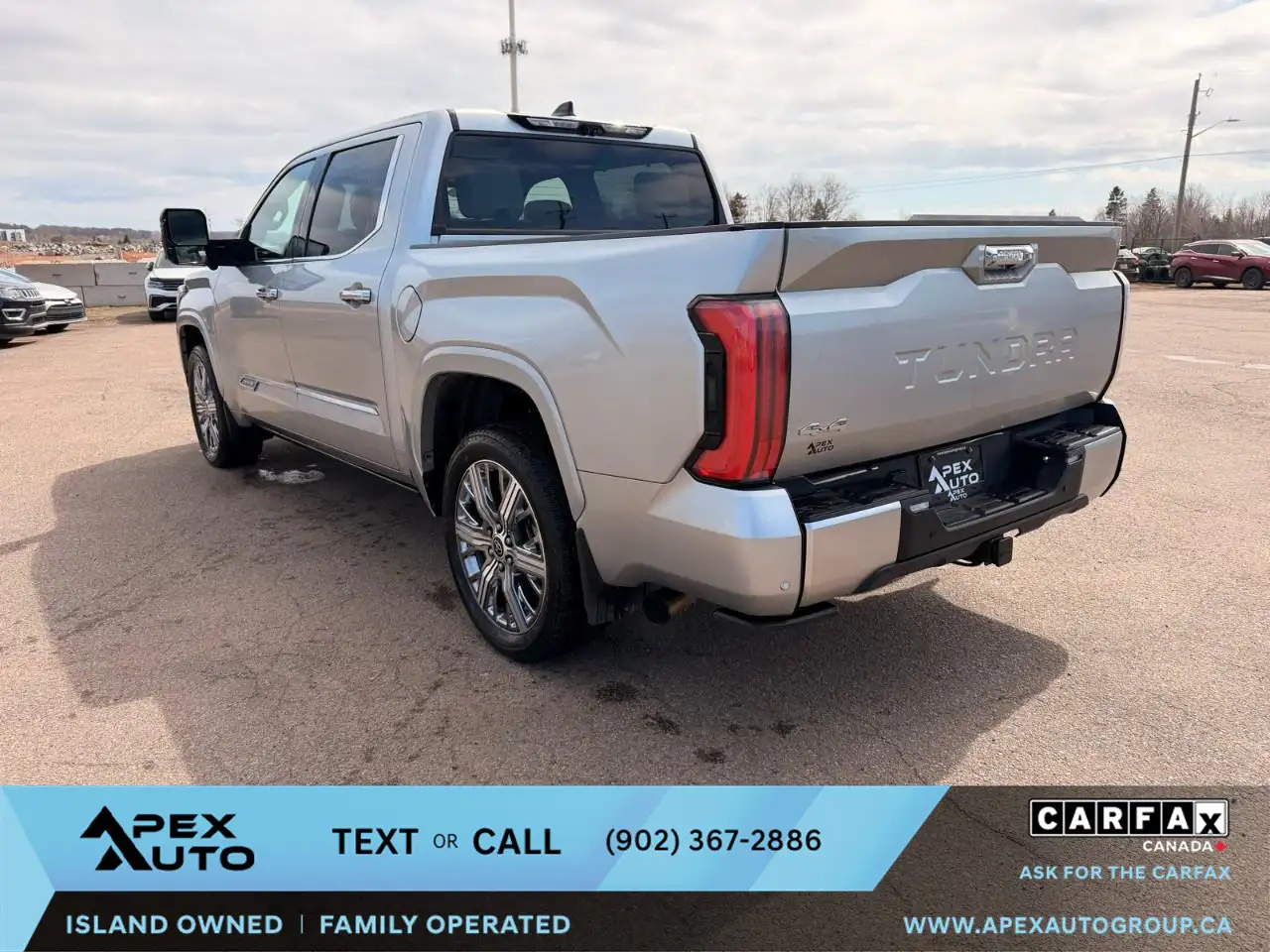 Toyota Tundra снимка Toyota Tundra