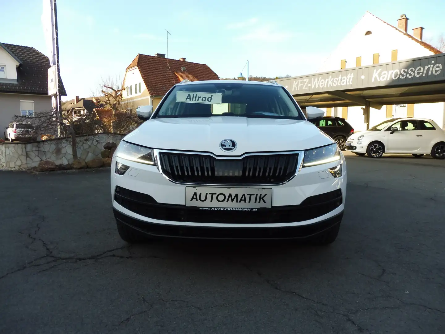 Skoda Karoq Karoq 2,0 TDI SCR 4x4 Style DSG Aut. Weiß - 2