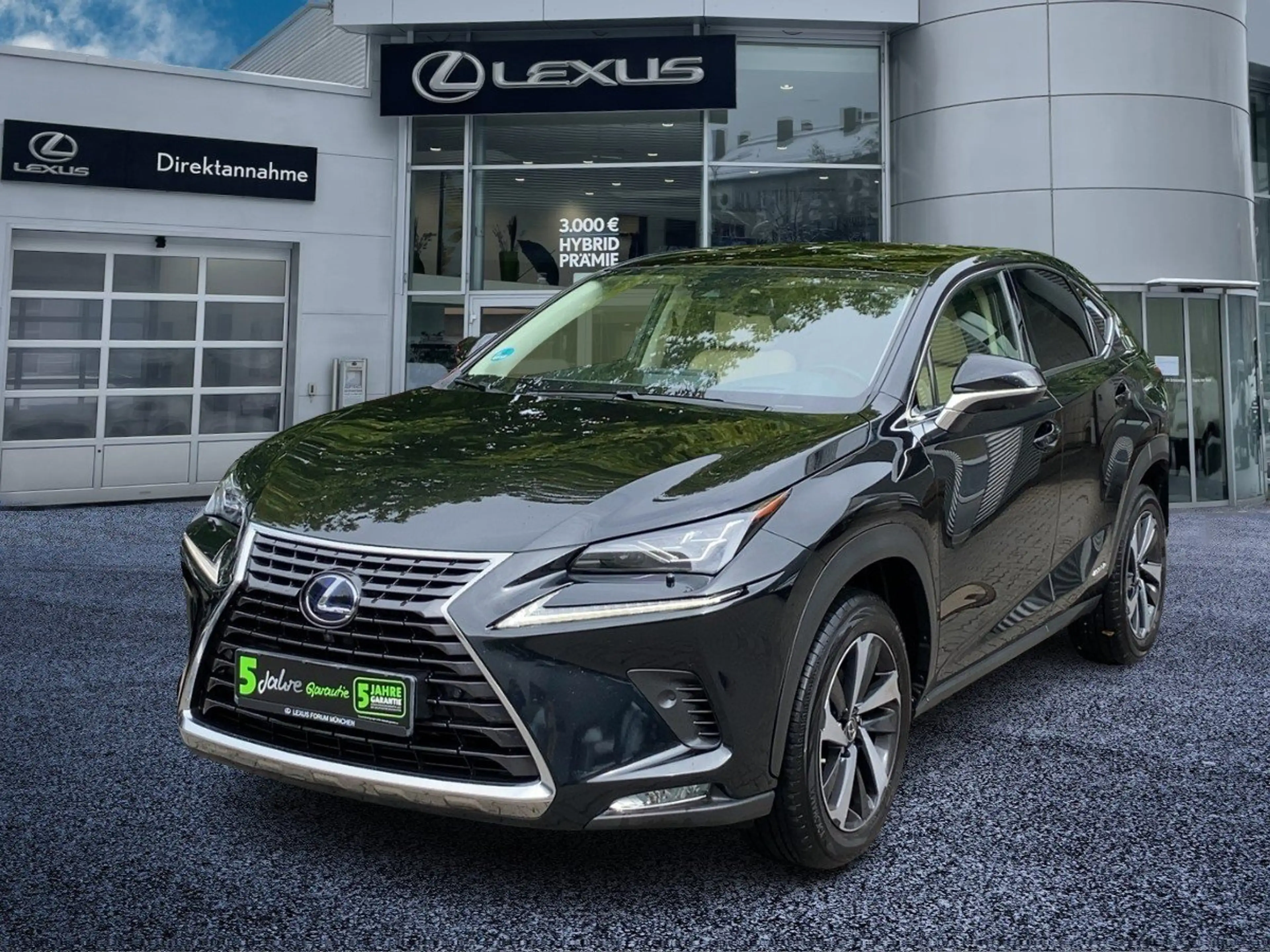 Lexus NX 300h NX 300 h 300h Luxury Line zuverlässiger SUV — photo 2