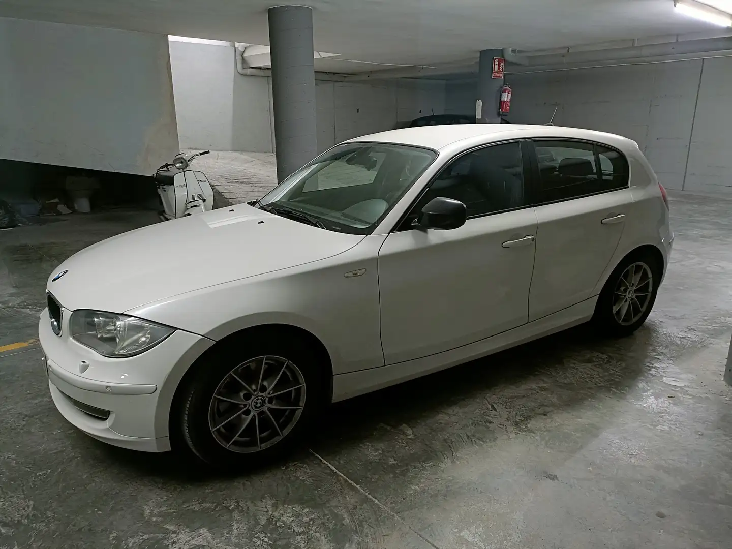 BMW 118 118d - 1