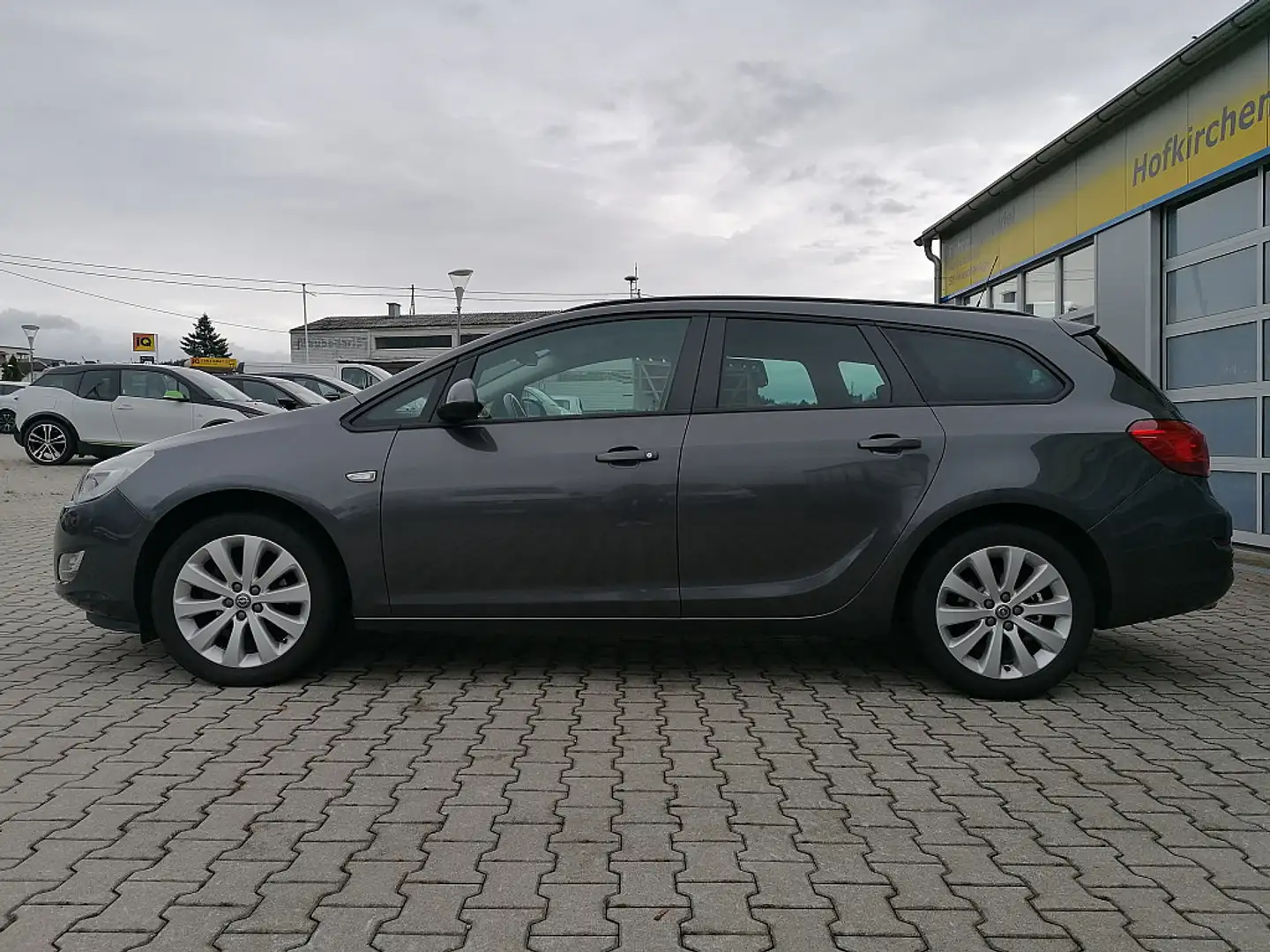 Opel Astra ST 1,4 Turbo Ecotec Edition AT-Motor  *AHV*PDC*... Gris - 2