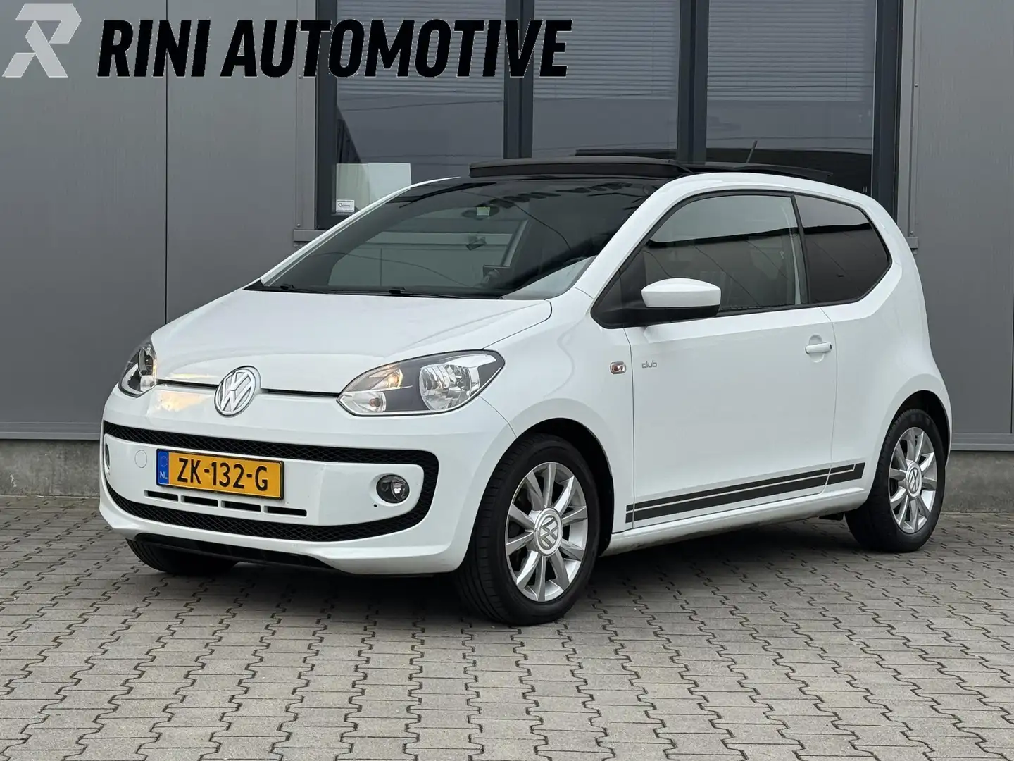 Volkswagen up! 1.0 Club up! BlueMotion 75 PK | Panorama dak | Cru Wit - 1