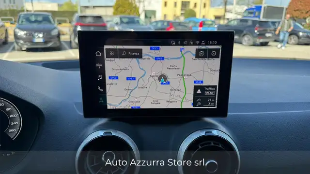 Audi Q2 view 13