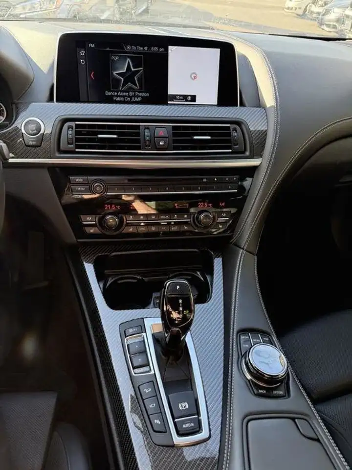 BMW 6 Series photo BMW 6 Series