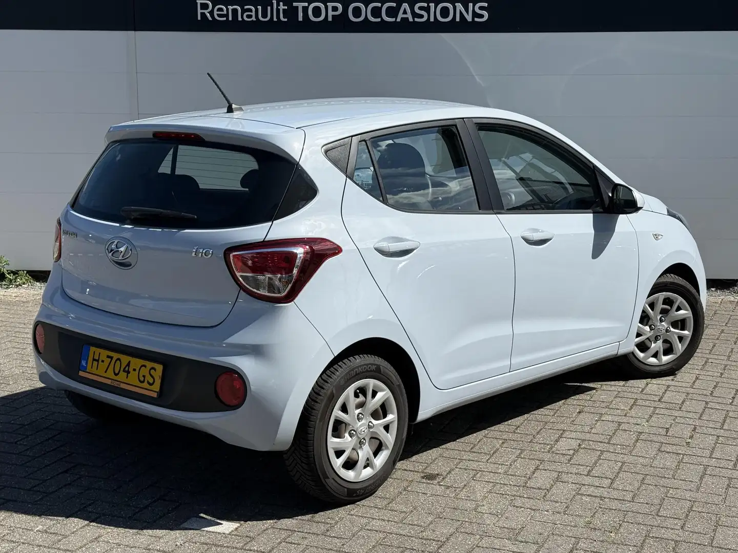 Hyundai i10 1.0i Comfort | 5-Deurs | Airco | Cruise | Dealer O Blauw - 2