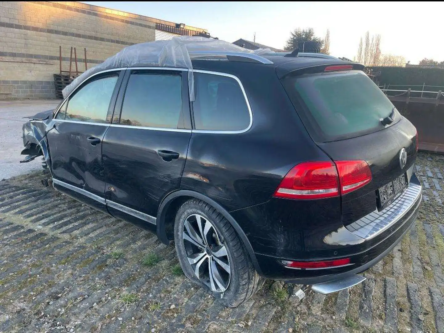 Volkswagen Touareg 3.0 CR TDi V6  motor ok Negro - 2