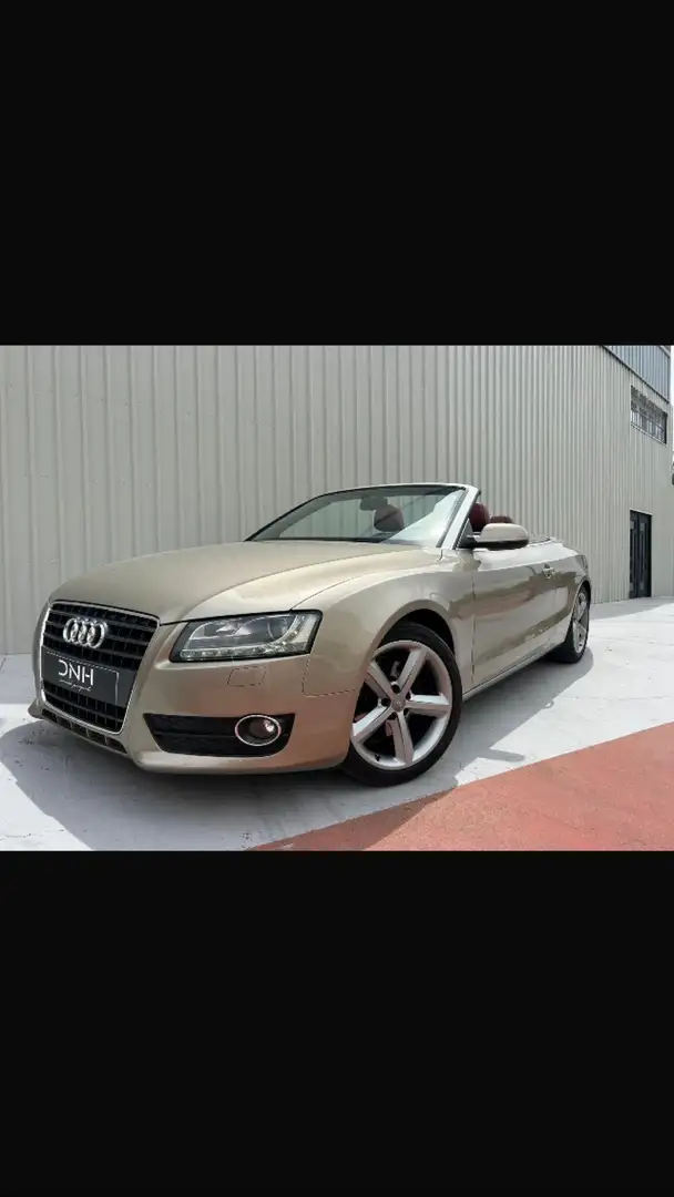 Audi A5 Cabrio 2.0TDI - 1