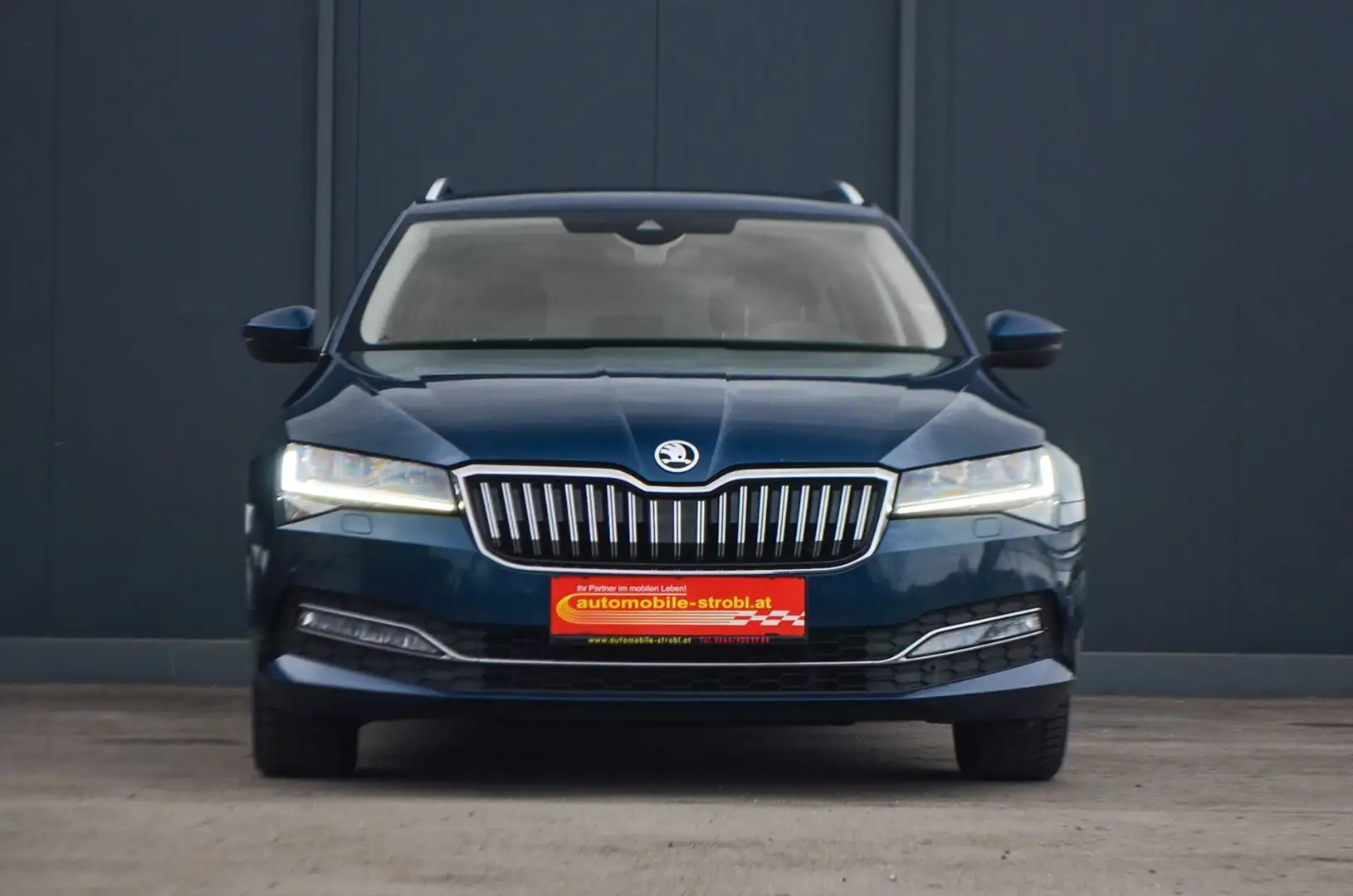 Skoda Superb TDI DSG Premium * LED * RearC. * Leder * GARANTIE* Kék - 2