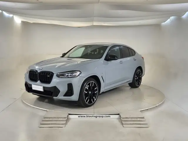 BMW X4 main image