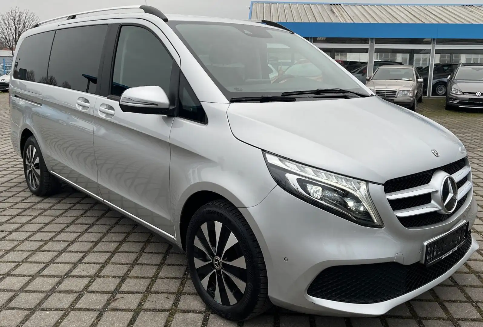 Mercedes-Benz V 250 d Edition 1-Hd.|ILS|AHK|DAB|Distr.|Liege-P. Argent - 1