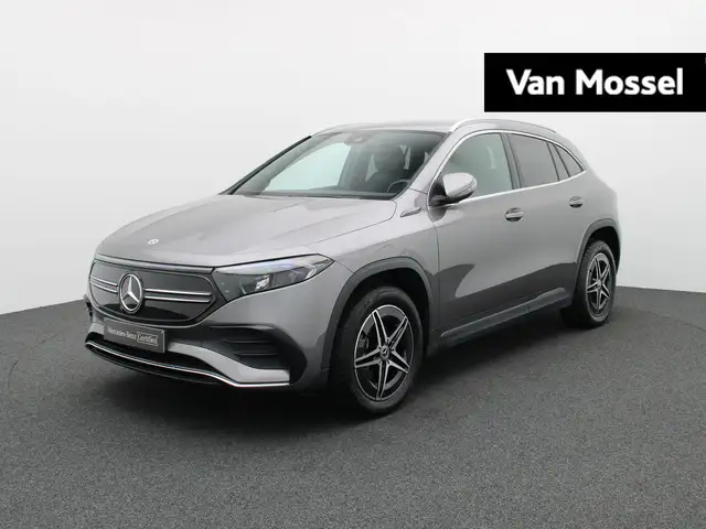 Mercedes-Benz EQA 300 4MATIC AMG Line + TREKHAAK + LED + CAMERA + SENSOR