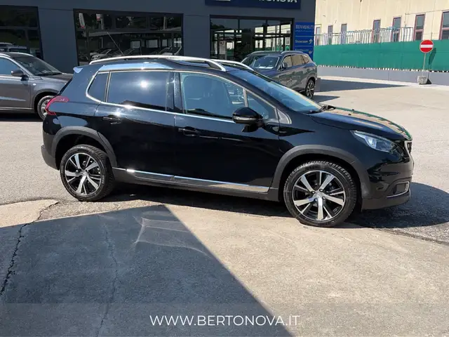 Peugeot 2008 view 7