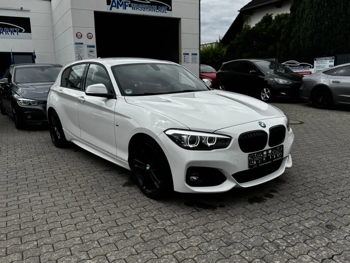BMW 118 1 Lim. 5-trg. 118 i Edition M Sport Shadow Weiß - 2