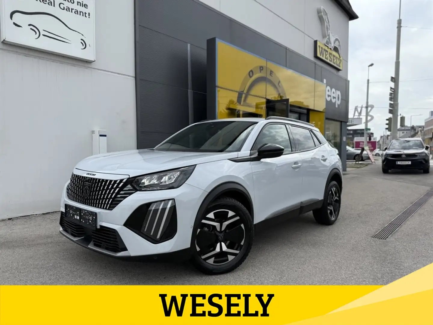 Peugeot 2008 PureTech 100 S&S Allure 6-Gang-Manuell Weiß - 1