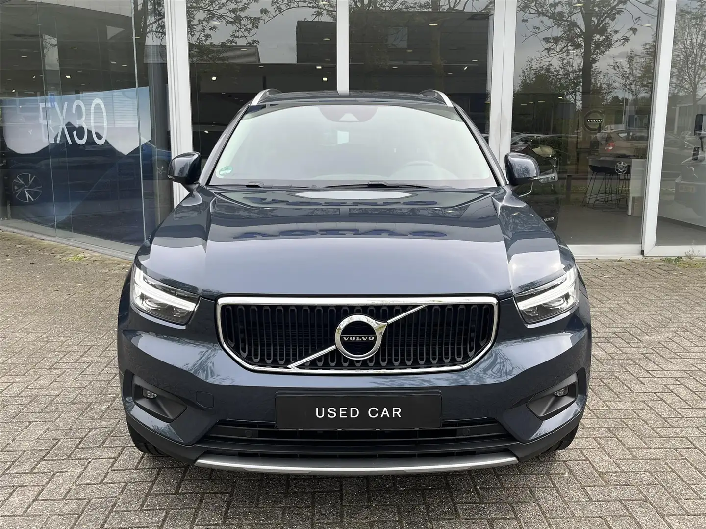 Volvo XC40 T2 GEARTRONIC BUS.PRO | PANORAMISCH DAK | AFN.TREK Bleu - 2
