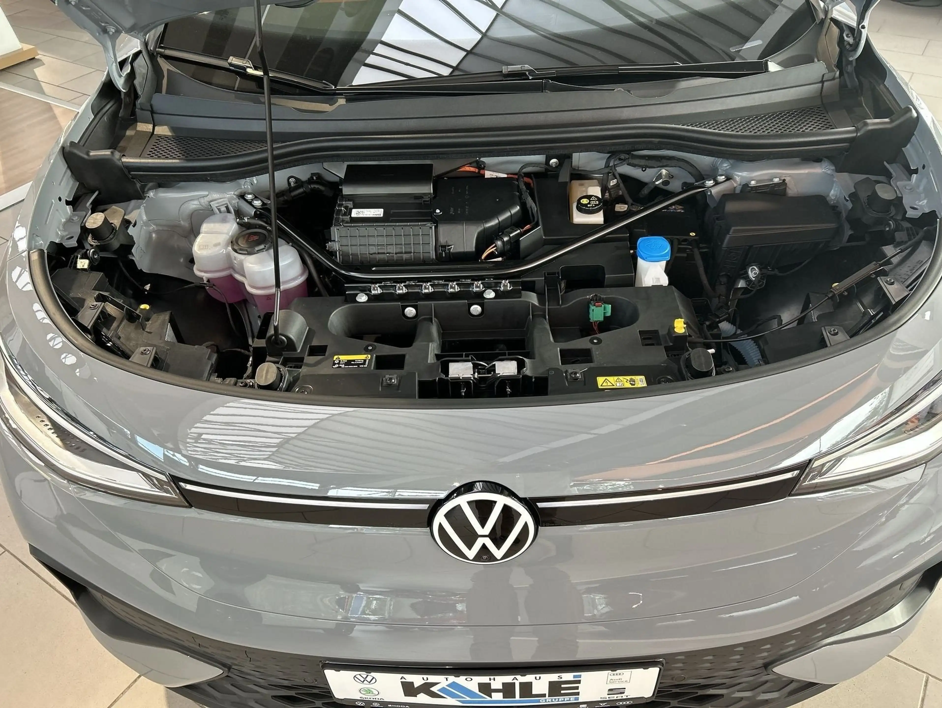 Volkswagen ID.5 Pro ENERGY 79 kWh Design-Paket IQ.Drive GJR AHK — photo 11