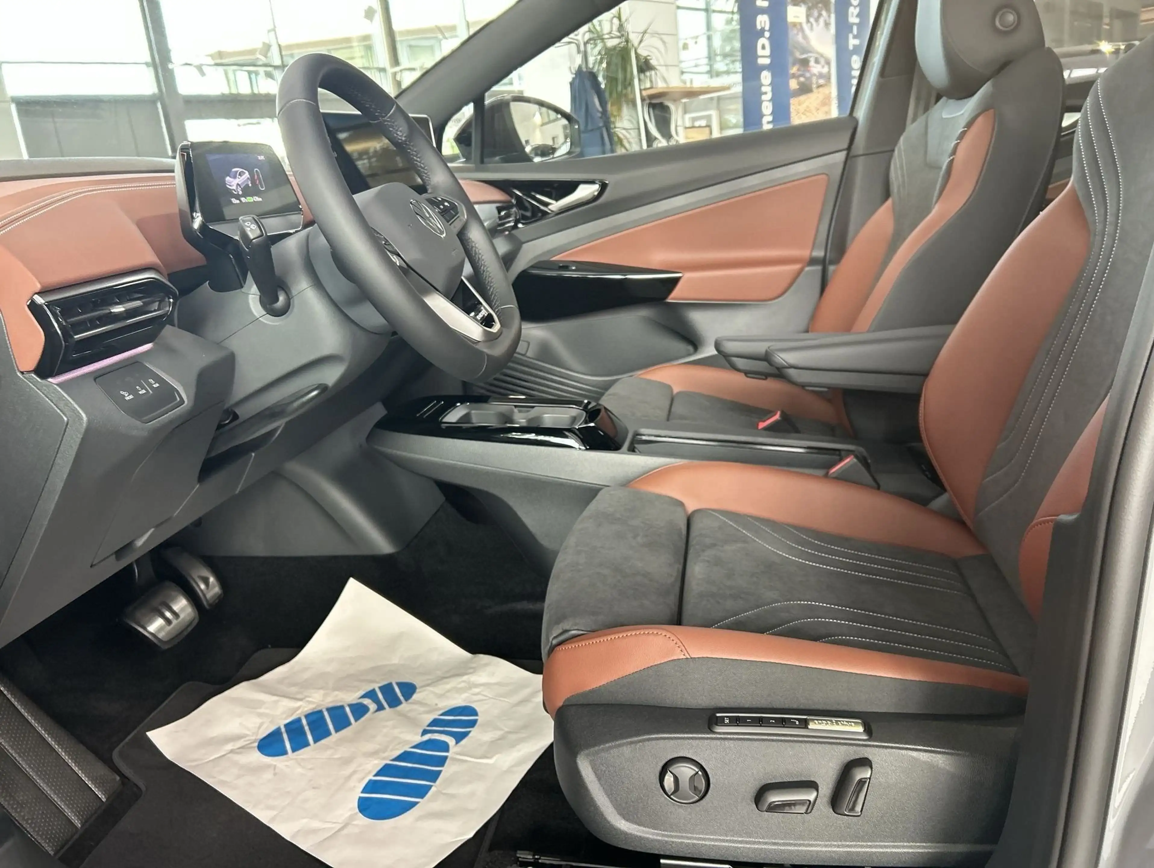 Volkswagen ID.5 Pro ENERGY 79 kWh Design-Paket IQ.Drive GJR AHK — photo 10