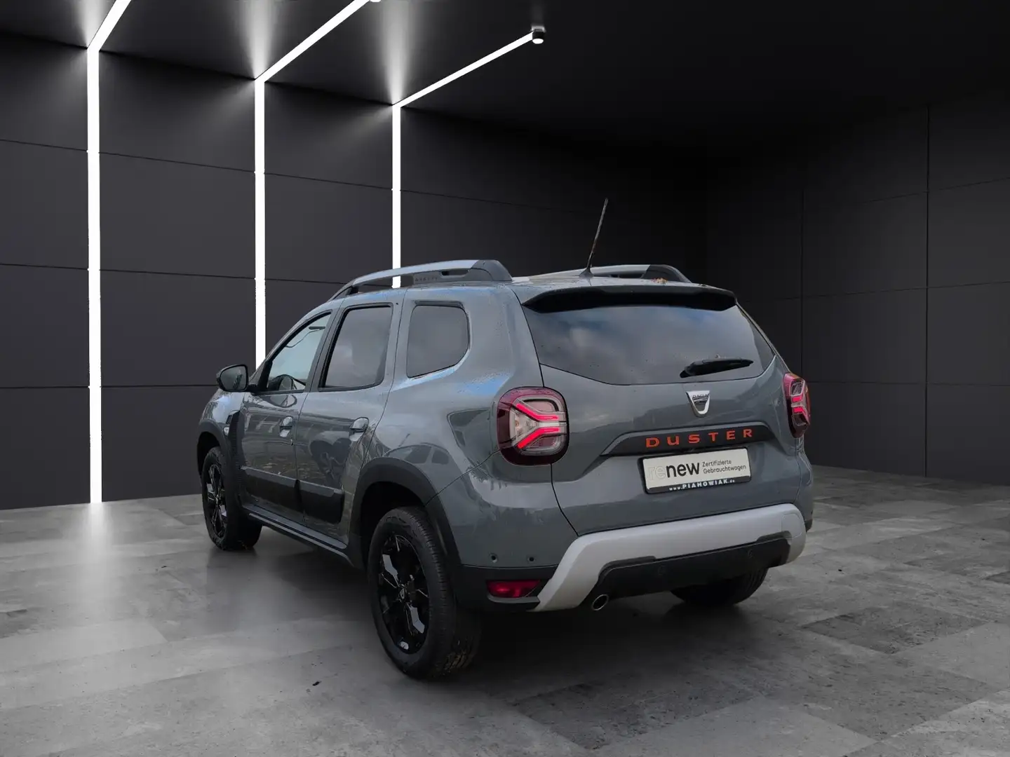 Dacia Duster Extreme TCe 130 2WD Sitzheizung Navi Rückfahrkamera Gris - 2