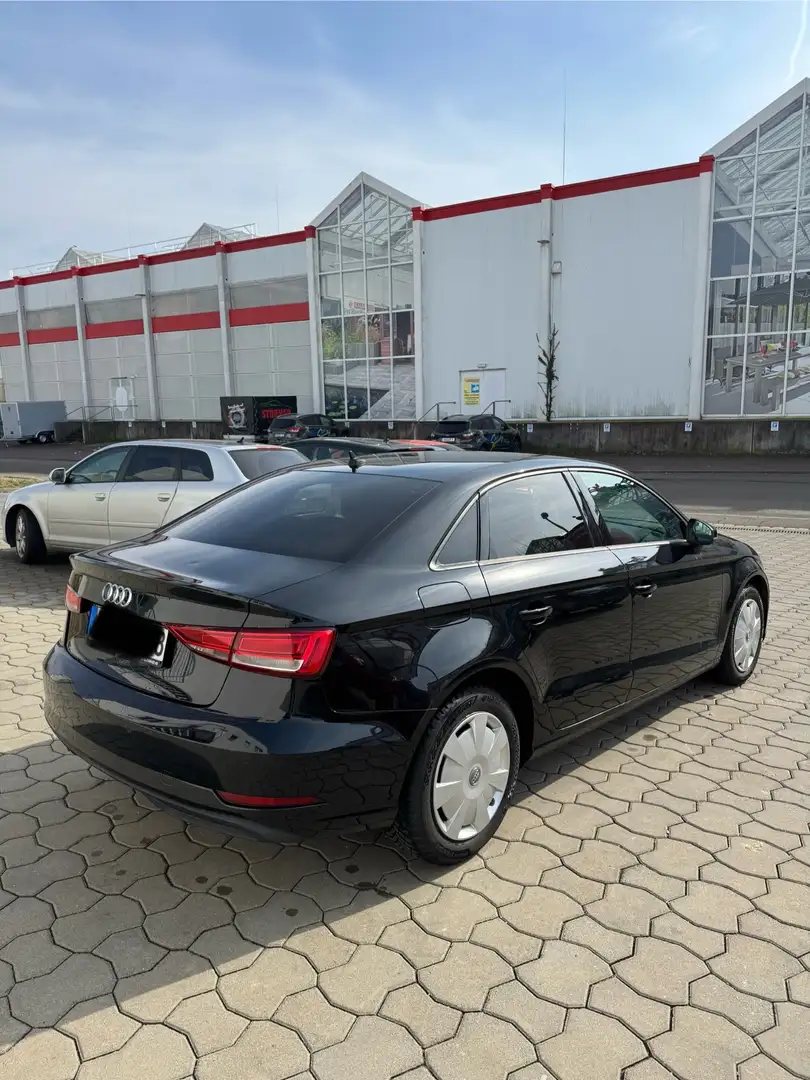 Audi A3 1.6 TDI Limousine Schwarz - 2
